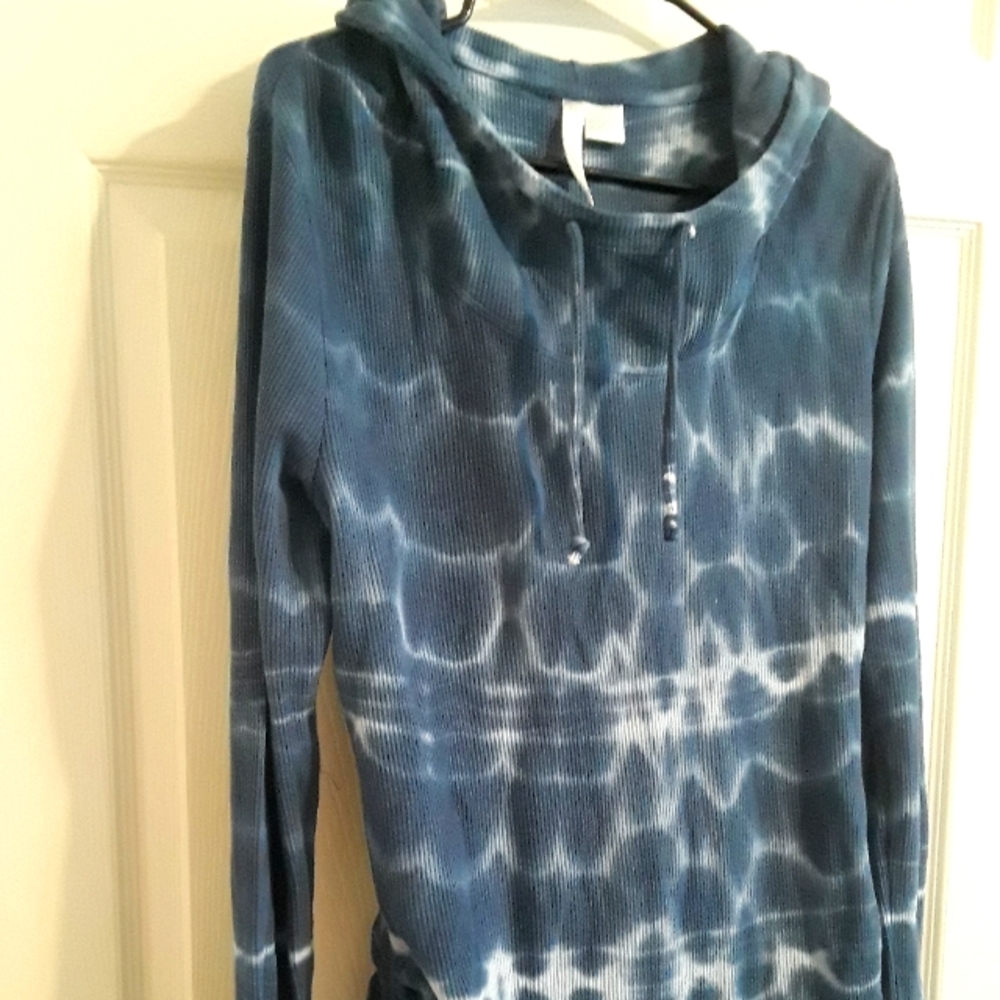 Brisas Waffle Knit Hooded Tee